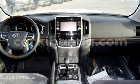 Buy Import Toyota Land Cruiser Black Car in Import - Dubai in Uganda Buy Import Toyota Land Cruiser Black Car in Import - Dubai in Uganda
