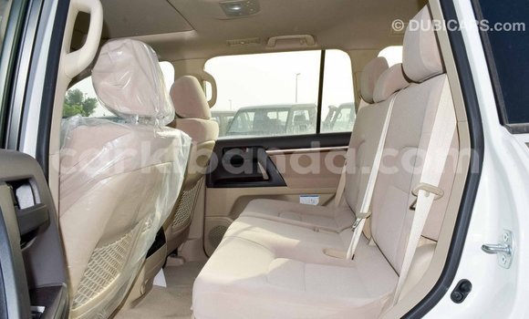 Buy Import Toyota Land Cruiser White Car in Import - Dubai in Uganda Buy Import Toyota Land Cruiser White Car in Import - Dubai in Uganda
