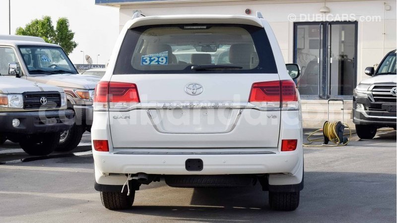 Big with watermark toyota land cruiser uganda import dubai 8618
