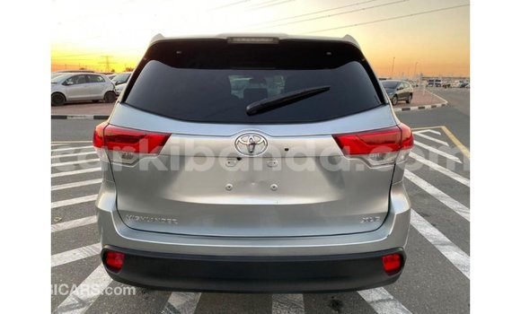 Buy Import Toyota Highlander Other Car in Import - Dubai in Uganda Buy Import Toyota Highlander Other Car in Import - Dubai in Uganda