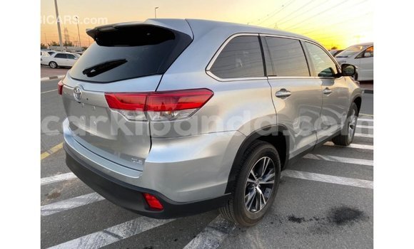 Buy Import Toyota Highlander Other Car in Import - Dubai in Uganda Buy Import Toyota Highlander Other Car in Import - Dubai in Uganda