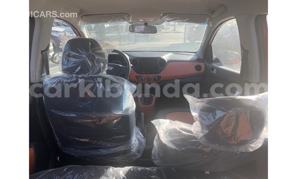 Gura Imported Hyundai i10 Red Imodoka i Import - Dubai mu Uganda Gura Imported Hyundai i10 Red Imodoka i Import - Dubai mu Uganda