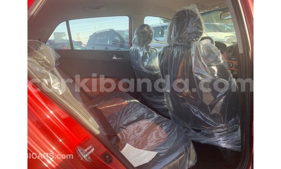 Gura Imported Hyundai i10 Red Imodoka i Import - Dubai mu Uganda Gura Imported Hyundai i10 Red Imodoka i Import - Dubai mu Uganda