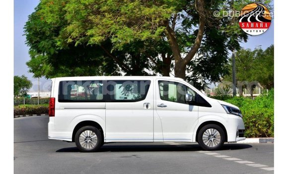 Buy Import Toyota Granvia White Car in Import - Dubai in Uganda Buy Import Toyota Granvia White Car in Import - Dubai in Uganda