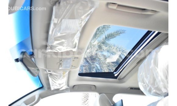 Nunua Imported Toyota Land Cruiser Nyeupe Gari ndani ya Import - Dubai nchini Uganda Nunua Imported Toyota Land Cruiser Nyeupe Gari ndani ya Import - Dubai nchini Uganda