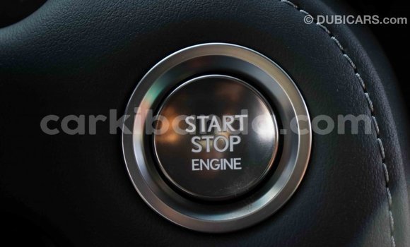 Acheter Import Voiture Lexus LX Blanc à Import - Dubai, Ouganda Acheter Import Voiture Lexus LX Blanc à Import - Dubai, Ouganda