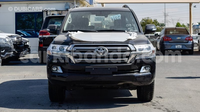 Big with watermark toyota land cruiser uganda import dubai 8641