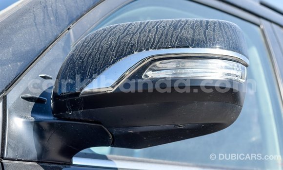 Nunua Imported Toyota Land Cruiser Nyeusi Gari ndani ya Import - Dubai nchini Uganda Nunua Imported Toyota Land Cruiser Nyeusi Gari ndani ya Import - Dubai nchini Uganda