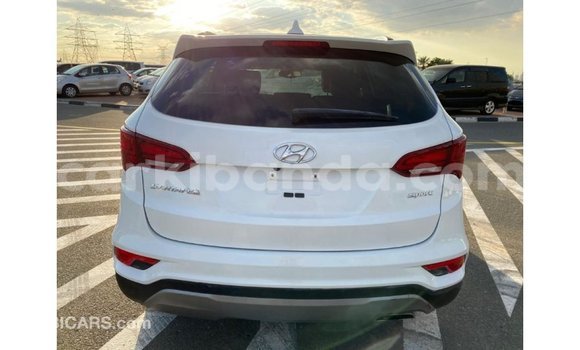 Buy Import Hyundai Santa Fe White Car in Import - Dubai in Uganda Buy Import Hyundai Santa Fe White Car in Import - Dubai in Uganda