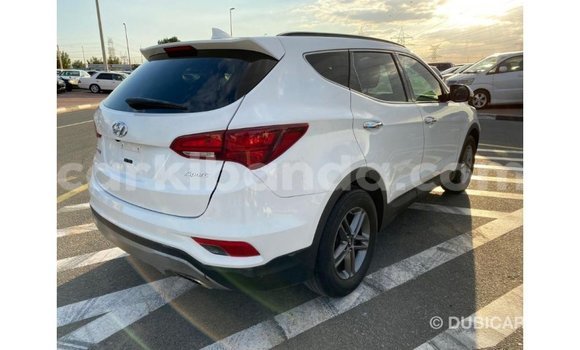 Buy Import Hyundai Santa Fe White Car in Import - Dubai in Uganda Buy Import Hyundai Santa Fe White Car in Import - Dubai in Uganda