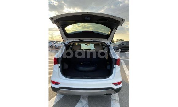 Buy Import Hyundai Santa Fe White Car in Import - Dubai in Uganda Buy Import Hyundai Santa Fe White Car in Import - Dubai in Uganda