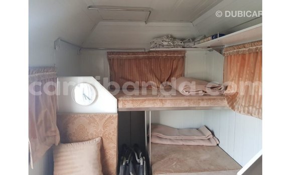 Gura Imported Kia Carens White Imodoka i Import - Dubai mu Uganda Gura Imported Kia Carens White Imodoka i Import - Dubai mu Uganda