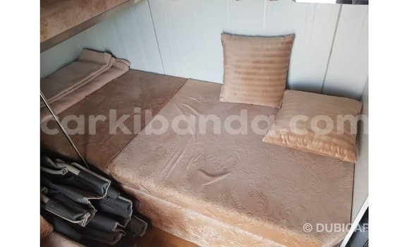 Gura Imported Kia Carens White Imodoka i Import - Dubai mu Uganda Gura Imported Kia Carens White Imodoka i Import - Dubai mu Uganda