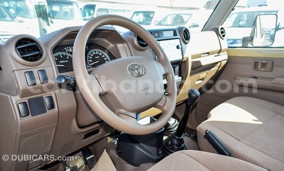 Buy Import Toyota Land Cruiser Beige Car in Import - Dubai in Uganda Buy Import Toyota Land Cruiser Beige Car in Import - Dubai in Uganda