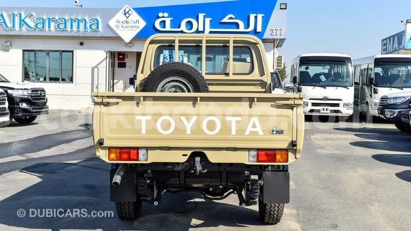 Big with watermark toyota land cruiser uganda import dubai 8680