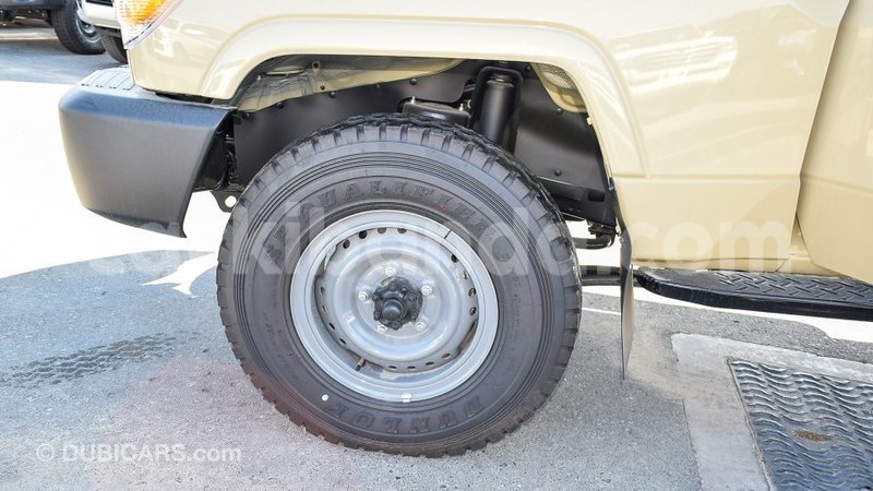 Big with watermark toyota land cruiser uganda import dubai 8680