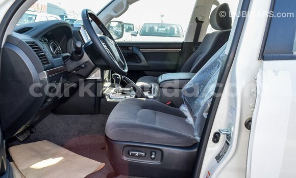 Buy Import Toyota Land Cruiser White Car in Import - Dubai in Uganda Buy Import Toyota Land Cruiser White Car in Import - Dubai in Uganda
