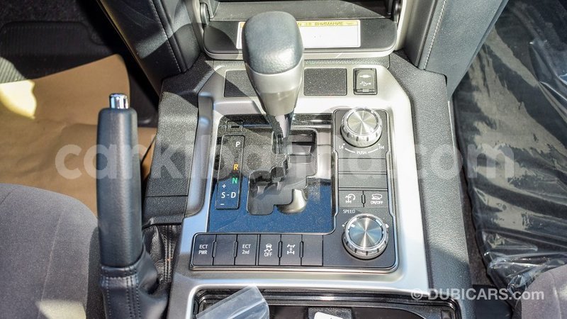 Big with watermark toyota land cruiser uganda import dubai 8681