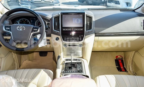 Buy Import Toyota Land Cruiser Black Car in Import - Dubai in Uganda Buy Import Toyota Land Cruiser Black Car in Import - Dubai in Uganda