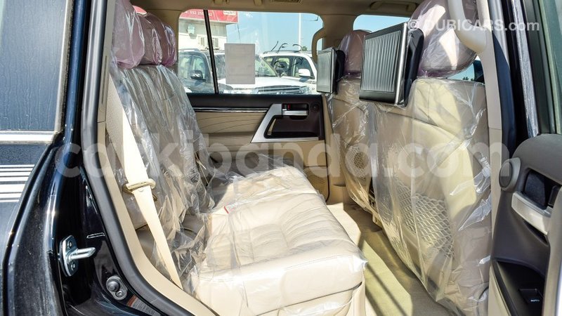 Big with watermark toyota land cruiser uganda import dubai 8682