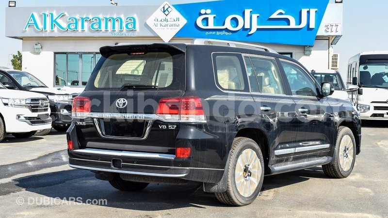 Big with watermark toyota land cruiser uganda import dubai 8682