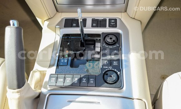 Buy Import Toyota Land Cruiser White Car in Import - Dubai in Uganda Buy Import Toyota Land Cruiser White Car in Import - Dubai in Uganda