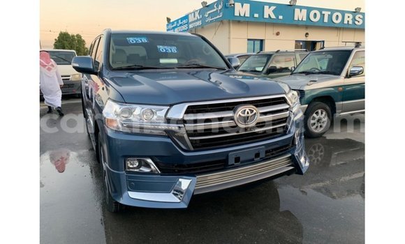 Gura Imported Toyota Land Cruiser Blue Imodoka i Import - Dubai mu Uganda Gura Imported Toyota Land Cruiser Blue Imodoka i Import - Dubai mu Uganda