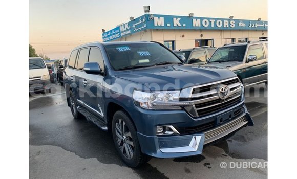 Gura Imported Toyota Land Cruiser Blue Imodoka i Import - Dubai mu Uganda Gura Imported Toyota Land Cruiser Blue Imodoka i Import - Dubai mu Uganda