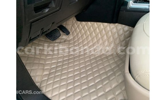 Gura Imported Toyota Land Cruiser Blue Imodoka i Import - Dubai mu Uganda Gura Imported Toyota Land Cruiser Blue Imodoka i Import - Dubai mu Uganda