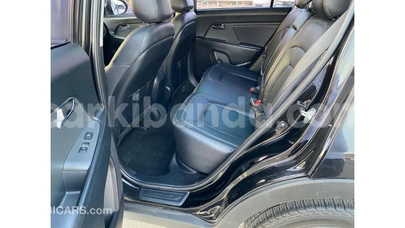 Big with watermark kia sportage uganda import dubai 8716