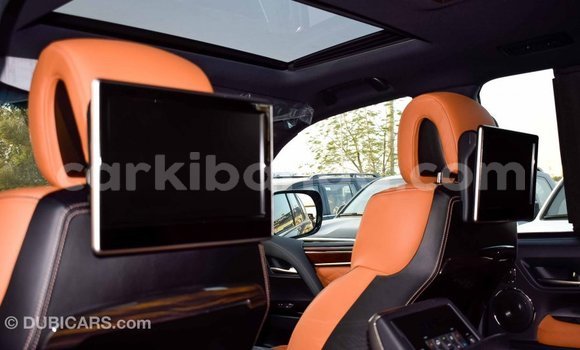 Acheter Import Voiture Lexus LX Noir à Import - Dubai, Ouganda Acheter Import Voiture Lexus LX Noir à Import - Dubai, Ouganda