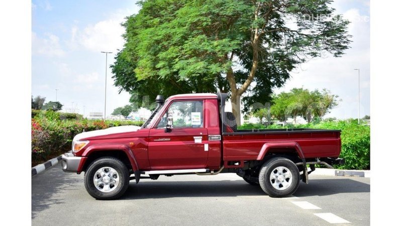 Big with watermark toyota land cruiser uganda import dubai 8723