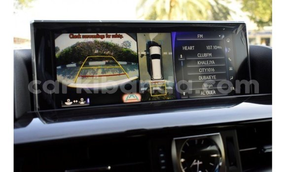 Acheter Import Voiture Lexus LX Blanc à Import - Dubai, Ouganda Acheter Import Voiture Lexus LX Blanc à Import - Dubai, Ouganda