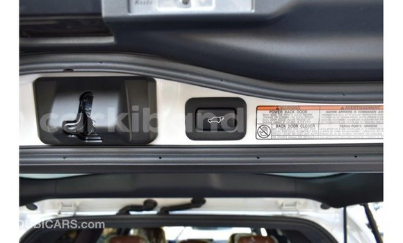 Acheter Import Voiture Lexus LX Blanc à Import - Dubai, Ouganda Acheter Import Voiture Lexus LX Blanc à Import - Dubai, Ouganda