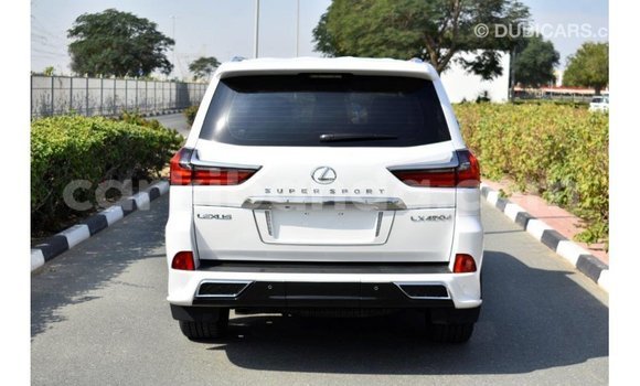 Acheter Import Voiture Lexus LX Blanc à Import - Dubai, Ouganda Acheter Import Voiture Lexus LX Blanc à Import - Dubai, Ouganda