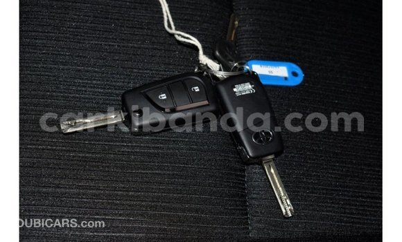 Nunua Imported Toyota Hilux Nyingine Gari ndani ya Import - Dubai nchini Uganda Nunua Imported Toyota Hilux Nyingine Gari ndani ya Import - Dubai nchini Uganda