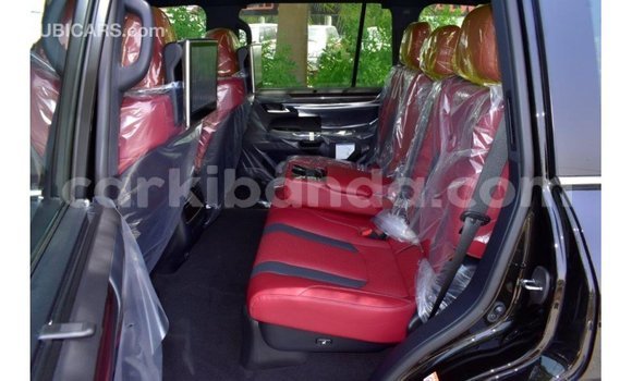 Acheter Import Voiture Lexus LX Noir à Import - Dubai, Ouganda Acheter Import Voiture Lexus LX Noir à Import - Dubai, Ouganda