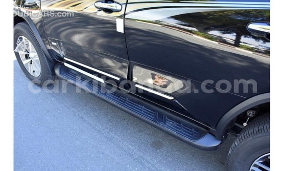 Nunua Imported Toyota Fortuner Nyeusi Gari ndani ya Import - Dubai nchini Uganda Nunua Imported Toyota Fortuner Nyeusi Gari ndani ya Import - Dubai nchini Uganda