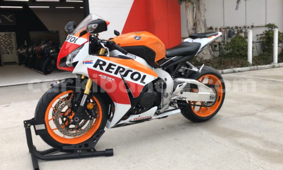 Buy Used Honda CBR 1000 RR Other Bike in Adjumani in Northern Buy Used Honda CBR 1000 RR Other Bike in Adjumani in Northern