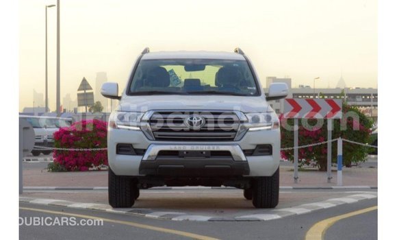 Buy Import Toyota Land Cruiser White Car in Import - Dubai in Uganda Buy Import Toyota Land Cruiser White Car in Import - Dubai in Uganda