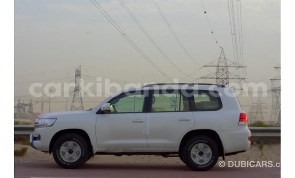 Buy Import Toyota Land Cruiser White Car in Import - Dubai in Uganda Buy Import Toyota Land Cruiser White Car in Import - Dubai in Uganda