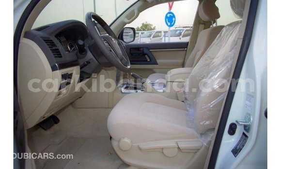Buy Import Toyota Land Cruiser White Car in Import - Dubai in Uganda Buy Import Toyota Land Cruiser White Car in Import - Dubai in Uganda