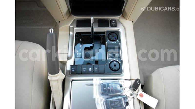 Big with watermark toyota land cruiser uganda import dubai 8738