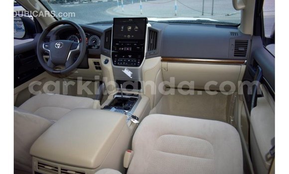 Buy Import Toyota Land Cruiser White Car in Import - Dubai in Uganda Buy Import Toyota Land Cruiser White Car in Import - Dubai in Uganda