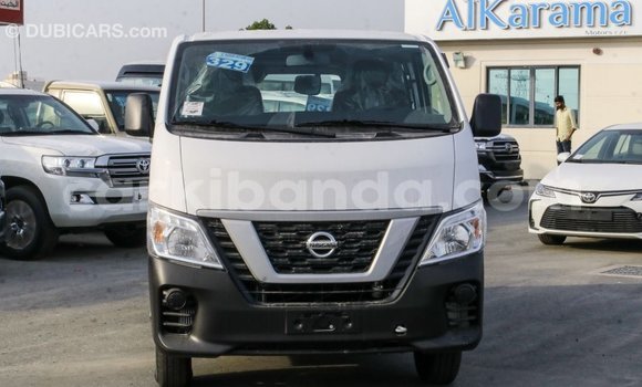 Acheter Import Voiture Nissan Urvan Blanc à Import - Dubai, Ouganda Acheter Import Voiture Nissan Urvan Blanc à Import - Dubai, Ouganda