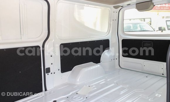 Acheter Import Voiture Nissan Urvan Blanc à Import - Dubai, Ouganda Acheter Import Voiture Nissan Urvan Blanc à Import - Dubai, Ouganda