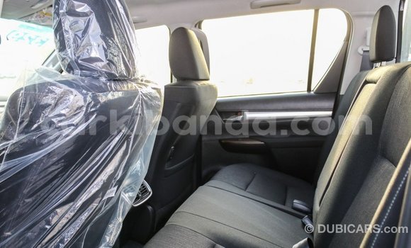 Acheter Import Voiture Toyota Hilux Autre à Import - Dubai, Ouganda Acheter Import Voiture Toyota Hilux Autre à Import - Dubai, Ouganda