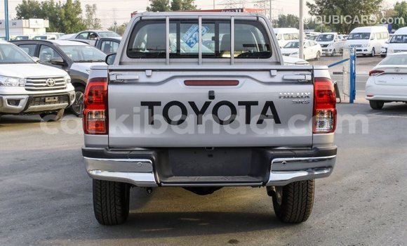Acheter Import Voiture Toyota Hilux Autre à Import - Dubai, Ouganda Acheter Import Voiture Toyota Hilux Autre à Import - Dubai, Ouganda
