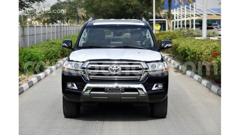 Big with watermark toyota land cruiser uganda import dubai 8752