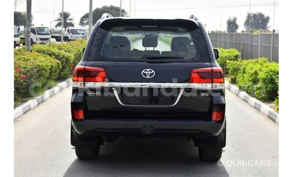 Acheter Import Voiture Toyota Land Cruiser Noir à Import - Dubai, Ouganda Acheter Import Voiture Toyota Land Cruiser Noir à Import - Dubai, Ouganda